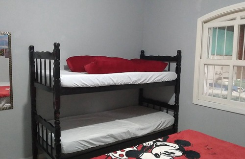 Jardim Santa Tereza Casa | Guest house Paradas Beach house