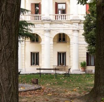 Angarano Cama Y Desayuno | Guest House Villa Angaran San Giuseppe