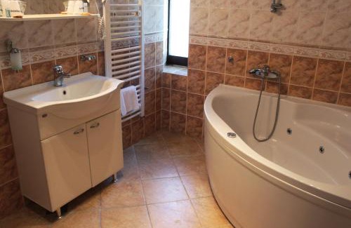Palic Casa | Guest House Vila Lujza