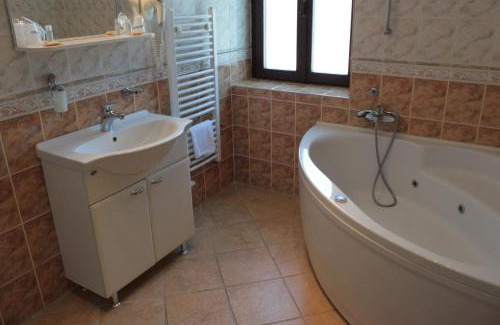Palic Casa | Guest House Vila Lujza