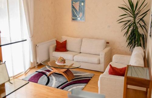 Rab Town Apartamento | Guest House Villa Anggela - Two Bedroom Apartment with Balcony and Sea View
