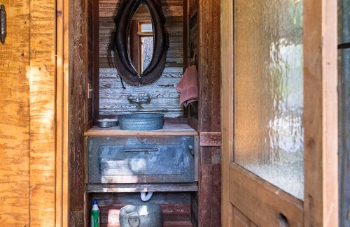 Wimberley Casa | Cypress Creek Oasis - Glamping con un toque fresco