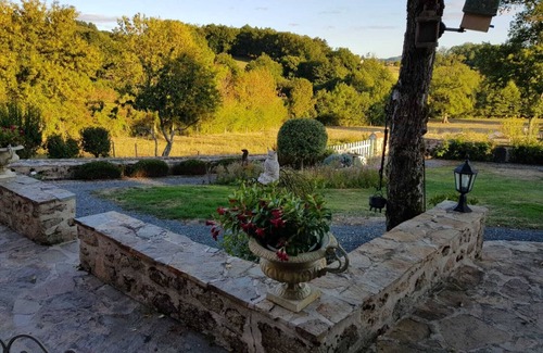 Naillat Casa | Propiedad 8 pers 3 Ch con piscina hay casa del tejedor ver detalles