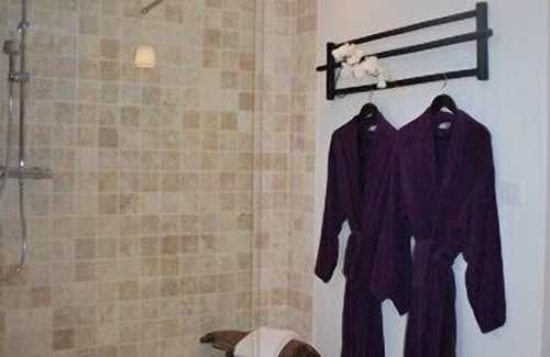 Noyant-et-Aconin Casa | HABITACIONES DE HUÉSPEDES CON SPA PRIVATIZADO! LUJO EN INTIMIDAD en Soissons 02