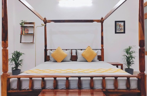 Varanasi Casa | Guest Suit on Ganges near Assi ghat in charming Varanasi