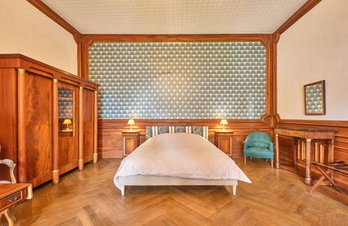 Saint-Geoire-en-Valdaine Casa | Casa de huéspedes 'Habitación 1 - La Suite De La Marquise' con terraza y jardín compartidos