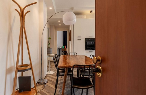 Ostiense Apartamento | GuestHost - Colorful Apt in Vintage-Modern Style
