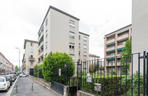 Ripamonti Corvetto Apartamento | GuestHost - Cozy & Bright Apartment