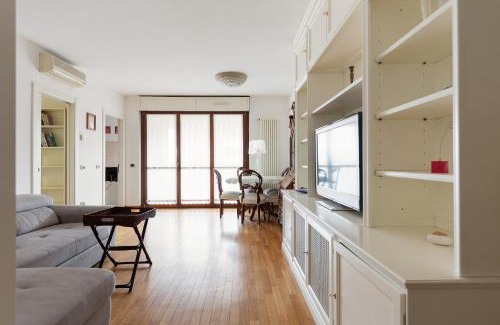 Morivione Apartamento | GuestHost- Milano Università Bocconi Terrace Apt