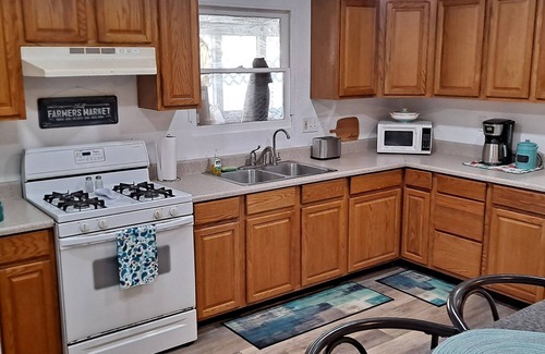 Visalia Apartamento | Guesthouse/apartment 5 minutes from Hospital, convenient center, and freeway