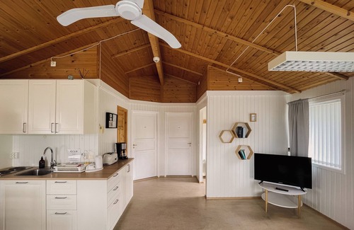 Husavik Casa | Guesthouse Brekka
