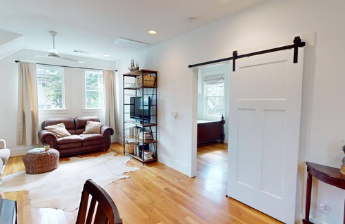 12 South Casa | Guesthouse Bungalow in 12 South