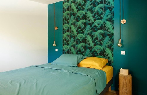 Toulouse Left Bank Casa | Guesthouse in Toulouse garden, private pool and jacuzzi + breakfast
