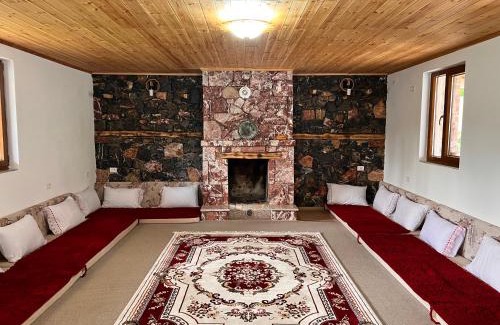 Kukes County Casa | Guesthouse Kevin