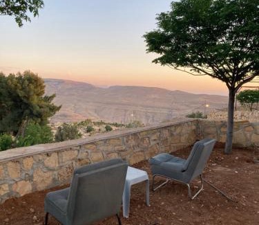 At-Tafilah Casa | Guesthouse King's Road Tafilah