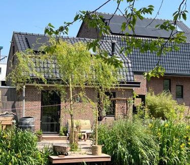 Prins Alexander Casa | Guesthouse Rotterdam, tinyhouse nearby Kralingen