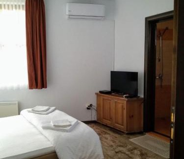 Melnik Casa | Guesthouse White Margarit
