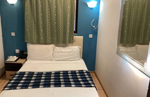 Is-Salina Cama Y Desayuno | guesthouse with pool with AC and WiFi in fabulous Naxxar/Qawra