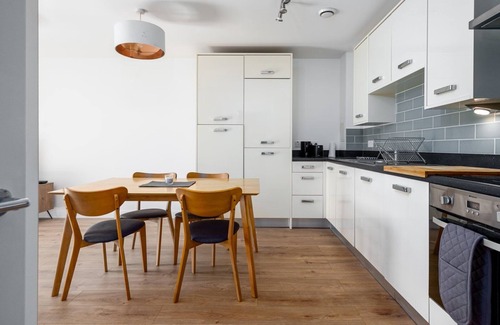 Bow Apartamento | GuestReady - Bow luxury haven