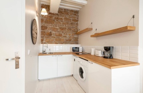 Victor Bach - Saint Louis Apartamento | GuestReady - Encantador estudio cerca del metro