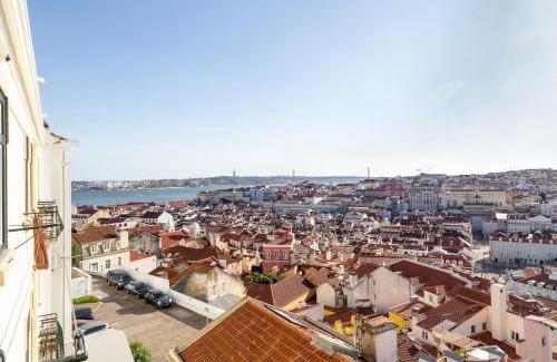 Sao Cristovao e Sao Lourenco Apartamento | GuestReady - Fantastic flat near S. Jorge Castle