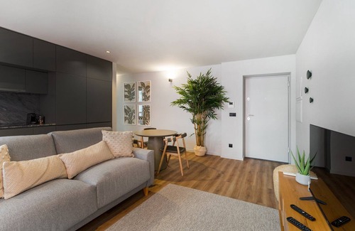 Mafamude Apartamento | GuestReady - Techo gris en Vila Nova de Gaia