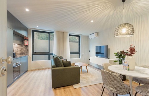 Mafamude Apartamento | GuestReady - Techo caqui