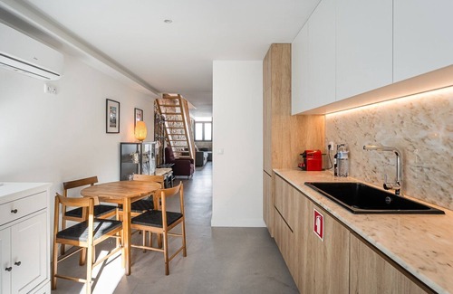 Cedofeita Apartamento | GuestReady - Precioso chalet con terraza