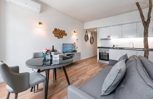 Cedofeita Apartamento | GuestReady - Nature-themed Studio