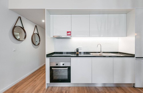 Cedofeita Apartamento | GuestReady - Nature-themed Studio