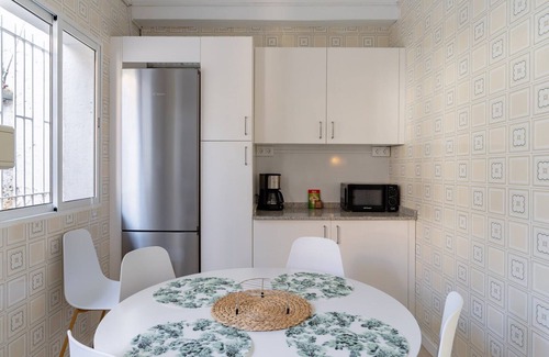 Playas del Palo Apartamento | GuestReady - Terrace Malaga view