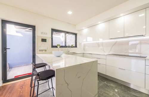Carvoeira Casa | GuestReady - Villa Belas