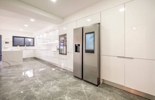 Carvoeira Casa | GuestReady - Villa Belas