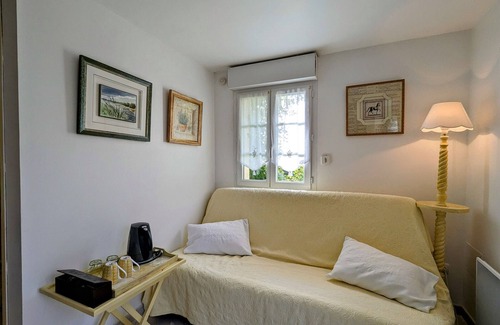 Azay-le-Ferron Cama Y Desayuno | Guestroom Azay-le-Ferron, studio flat, 2 persons