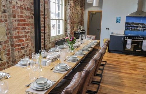 Guisborough Cabaña | GUISBOROUGH TOWN HALL, pet friendly in Guisborough