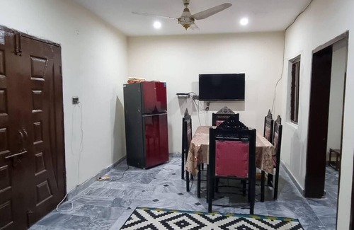 Gujar Khan Apartamento | Gujar Khan - 3 Bed Apartment - sleeps 6 - Parking