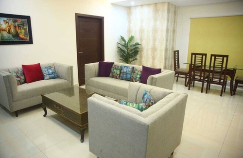 Gulberg Apartamento | Gulberg Suites