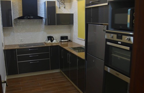 Gulberg Apartamento | Gulberg Suites