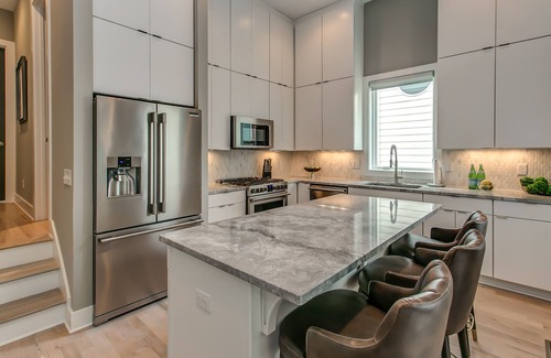 Edgehill Casa | Gulch South - Casa 4BR con terraza en la azotea - Una de las mejores ubicaciones de Nashville