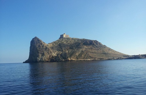 Trapani City Centre Alquiler De Eote | Goletas de cruceros a las islas Egadi, Malta, Túnez
