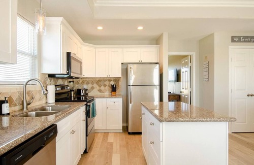 Crystal Beach Casa | Gulf Breeze - 2 bedroom, 2 bath home that sleeps 6 - Beach & The Gulf Breeze!