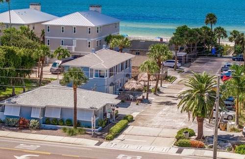 Indian Rocks Beach Apartamento | Gulf Breeze Inn - Relajación total!
