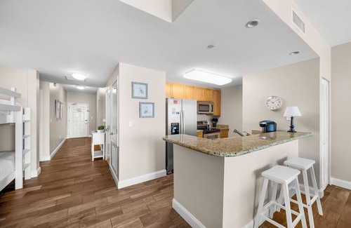 Panama City Beach Condominio | Gulf-Front 2BR + Bunk | Aqua Resort | 2nd Floor | Stunning Views + Resort Amenities