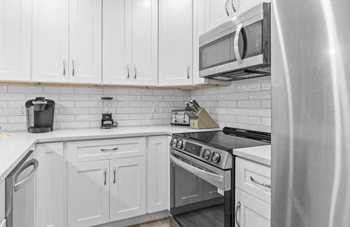 Sanibel Condominio | Gulf-Front Bliss Awaits: Remodeled Villa Sanibel Condo Steps from the Beach