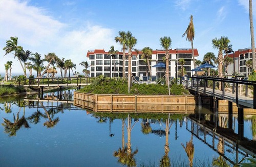 Sanibel Condominio | Gulf-Front Grandeur Awaits. Breathtaking Views & Spacious Comfort