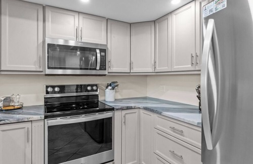 Sanibel Condominio | Gulf-Front Luxury Condo | Stunning Views & Direct Beach Access on Sanibel