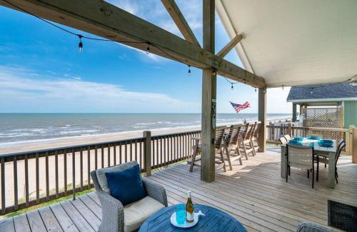 Port Bolivar Casa | Gulf Front - Mini Golf - Hot Tub - Family Friendly - ForeShore