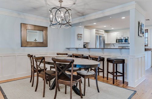 Gulf District Condominio | 1848 Co Hwy 30A E, Unit 5 WaterColor junto a la playa por Royal Destinations