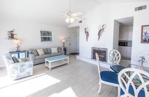 Dune Allen Beach Casa | GOLFO FRENTE! ¡Mascota amigable! Beach Cottage 30A- Dune Allen Beach