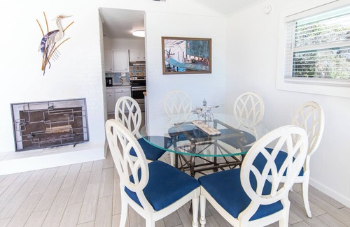 Dune Allen Beach Casa | GOLFO FRENTE! ¡Mascota amigable! Beach Cottage 30A- Dune Allen Beach